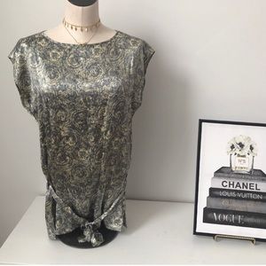 New York & Company Silky Top